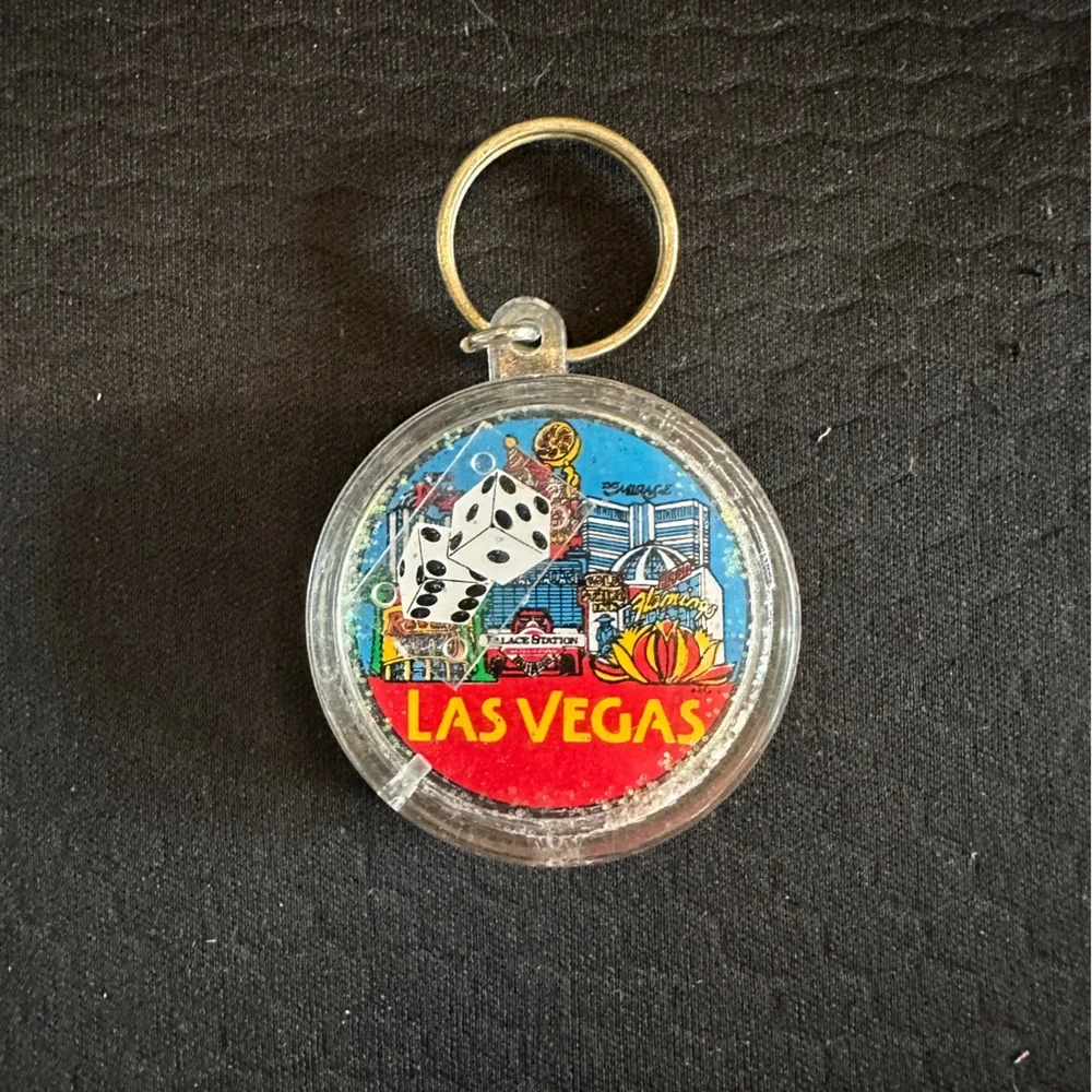 Vintage 1991 90s Las Vegas keychain dice old strip plastic